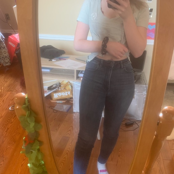 American eagle super high rise jeans - Picture 2 of 3